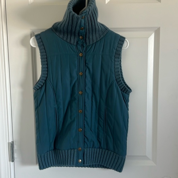 BCBGMAXAZRIA Women's Snap Collared Vest Size M Teal Blue Color/Wool Trim - Picture 1 of 7